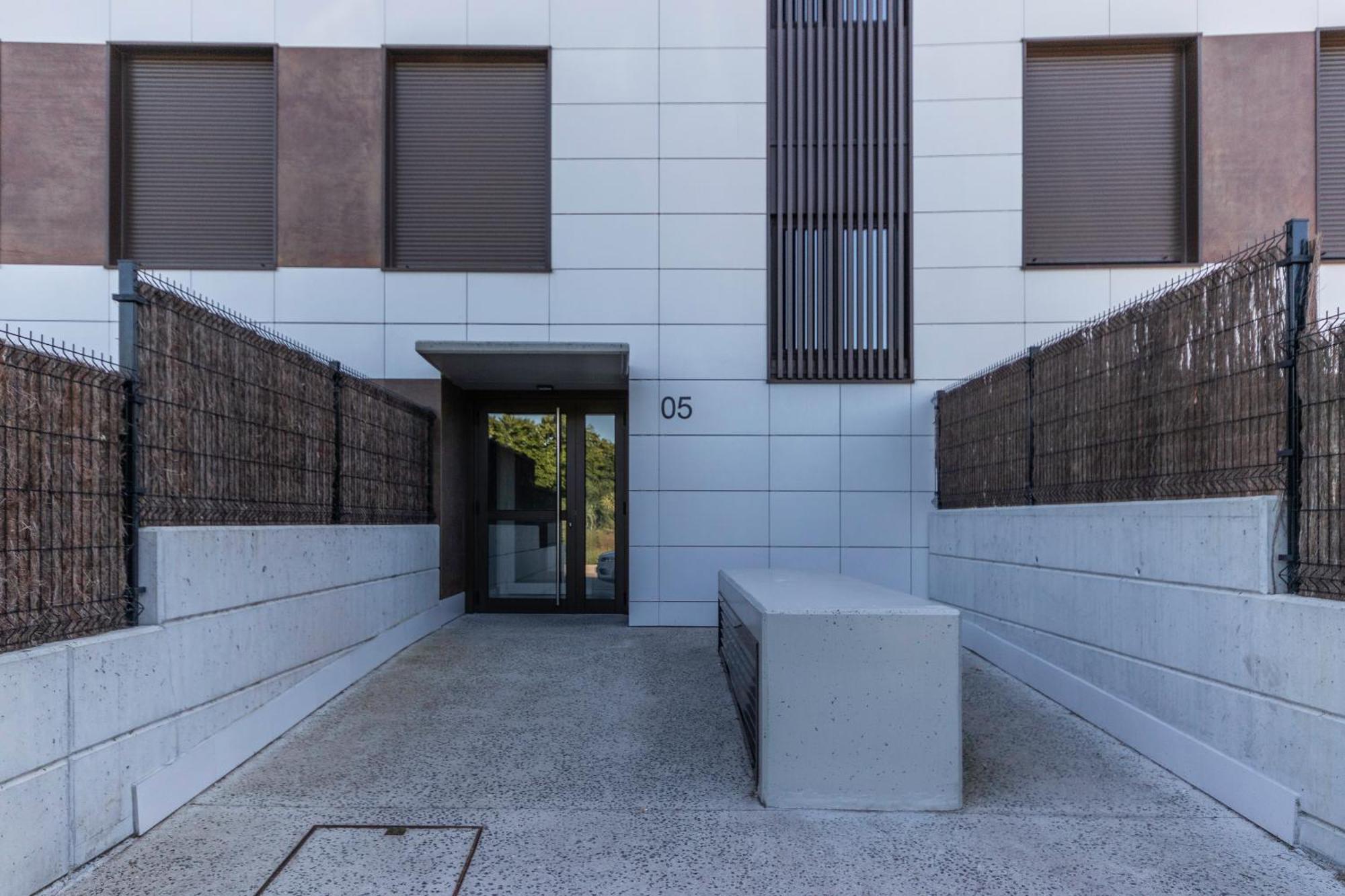 Akomodat En Precioso Y Moderno Con Jardin Y Parking Getxo Eksteriør bilde
