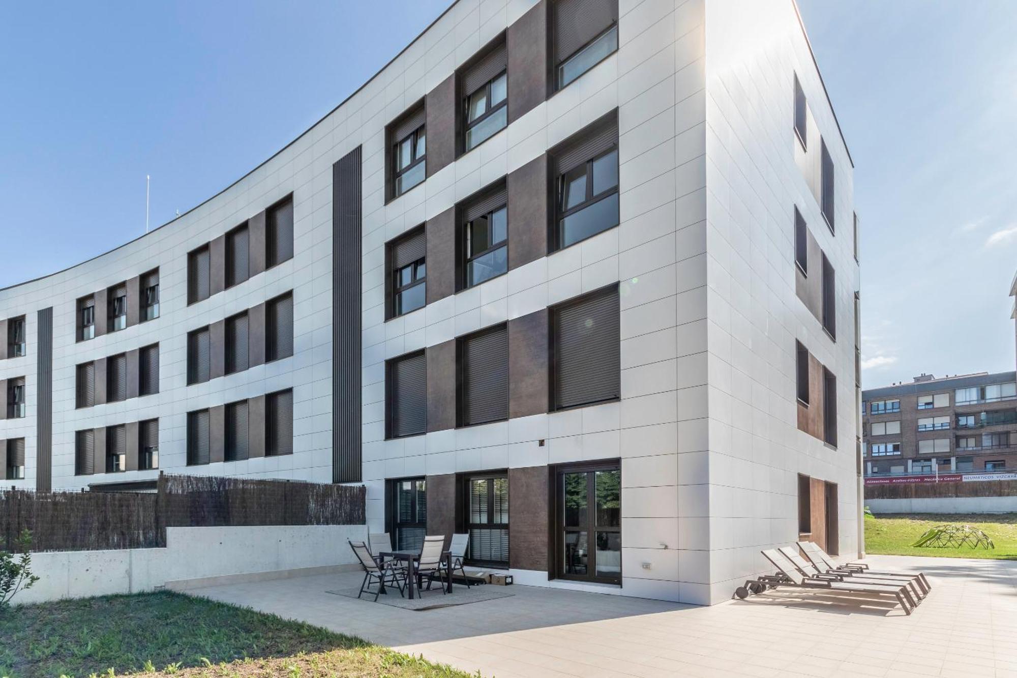 Akomodat En Precioso Y Moderno Con Jardin Y Parking Getxo Eksteriør bilde